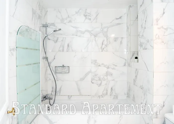 Bed & Breakfast Eiffel Tower View Rose, #2 Paris