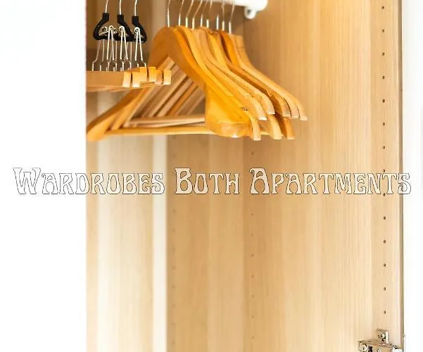 Eiffel Tower View Rose, #2 Bed & Breakfast 4*